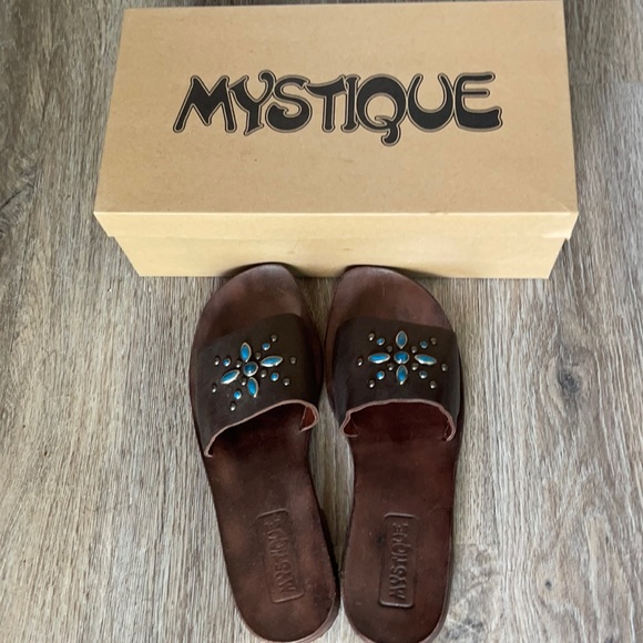 Mystique Leather Studded Sandals Size 9 - Picture 4 of 14